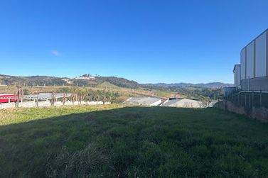 Terreno &agrave; venda - 3500m&sup2; - Loteamento Serras de Atibaia I