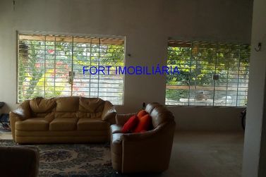 Casa &agrave; venda - 210m&sup2; - CAMPOS DE ATIBAIA