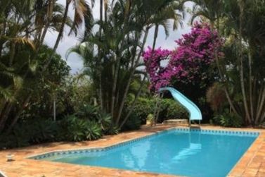 Ch&aacute;cara &agrave; venda - 347m&sup2; - Condom&iacute;nio Recanto dos Palmares