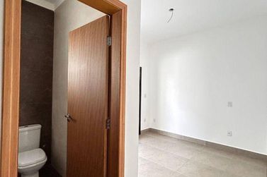 Casa &agrave; venda - 110m&sup2; - Jardim do Lago