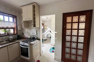 Casa &agrave; venda - 225m&sup2; - Jardim dos Pinheiros