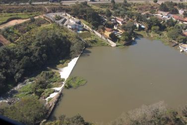 Casa &agrave; venda - 500m&sup2; - PARQUE DA REPRESA
