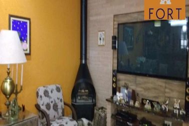 Casa &agrave; venda - 180m&sup2; - Jardim Alvin&oacute;polis