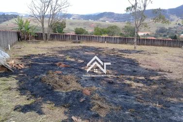 Terreno &agrave; venda - 1933m&sup2; - Ch&aacute;caras Fern&atilde;o Dias