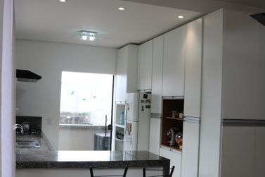 Sobrado &agrave; venda - JARDIM DOS PINHEIROS