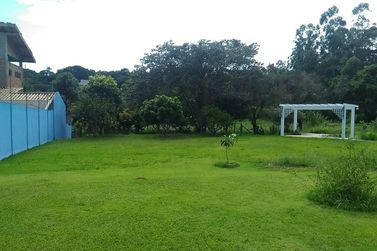 Ch&aacute;cara &agrave; venda - 187m&sup2; - LOTEAMENTO JARDIM SOLARES