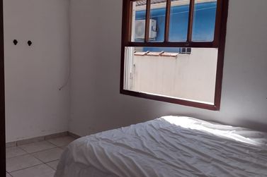 Casa &agrave; venda - CENTRO
