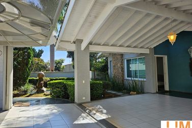 Casa &agrave; venda - 351m&sup2; - Vila Giglio