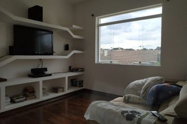 Casa &agrave; venda - 630m&sup2; - NOVA GARD&Ecirc;NIA
