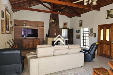 Ch&aacute;cara &agrave; venda - 2000m&sup2; - Vit&oacute;ria R&eacute;gia