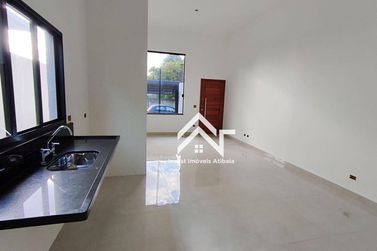 Casa &agrave; venda - 95m&sup2; - Jardim dos Pinheiros