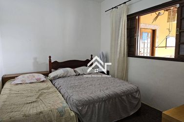 Ch&aacute;cara &agrave; venda - 1800m&sup2; - Vit&oacute;ria R&eacute;gia
