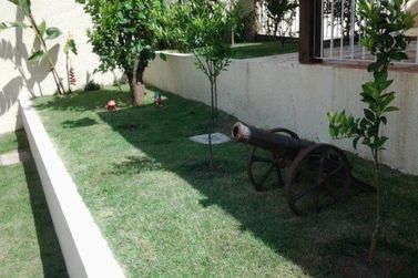 Casa &agrave; venda - 450m&sup2; - Nova Gard&ecirc;nia