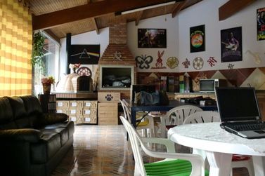 Casa &agrave; venda - 800m&sup2; - JARDIM S&Atilde;O NICOLAU