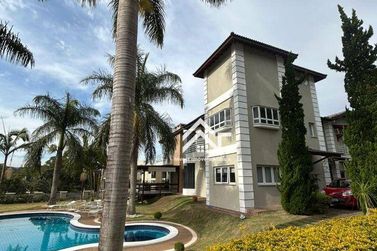 Casa &agrave; venda - 450m&sup2; - Condom&iacute;nio Shambala I