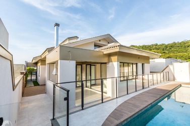 Casa &agrave; venda - 350m&sup2; - LOTEAMENTO GRANVILLE ATIBAIA