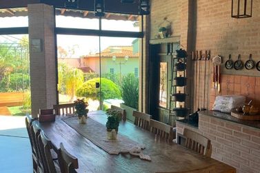 Casa &agrave; venda - 900m&sup2; - ALPES DE ATIBAIA