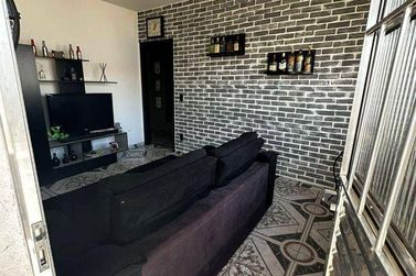 Casa &agrave; venda - 300m&sup2; - Alvin&oacute;polis