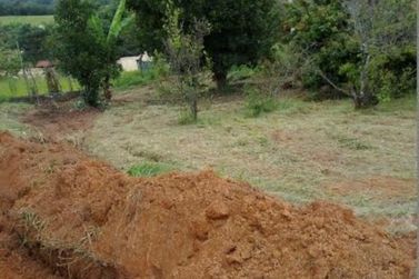 Terreno &agrave; venda - 895m&sup2; - Vit&oacute;ria R&eacute;gia