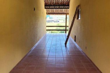 Casa &agrave; venda - 280m&sup2; - Tr&ecirc;s Pistas