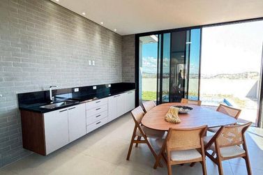 Casa &agrave; venda - 182m&sup2; - Elementum Residencial Atibaia