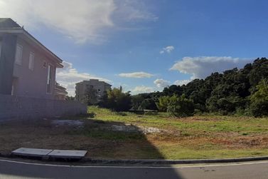 Terreno &agrave; venda - 682m&sup2; - RESIDENCIAL GRANVILLE