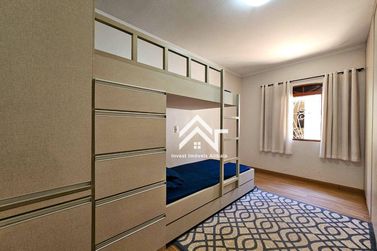 Casa &agrave; venda - 221m&sup2; - Jardim Shangri-L&aacute;