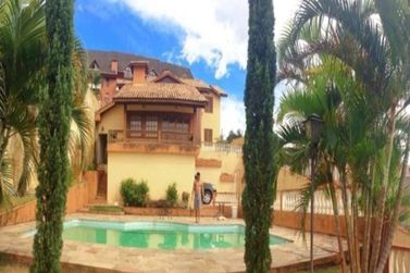 Casa &agrave; venda - Parque Arco Iris