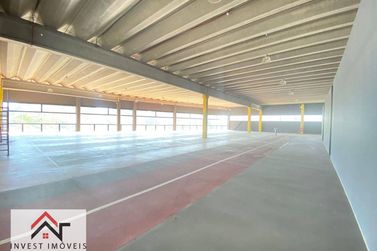 Sal&atilde;o Comercial para alugar - 1100m&sup2; - Caetetuba
