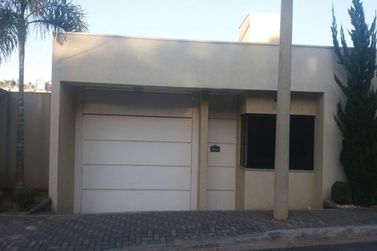 Casa &agrave; venda - 80m&sup2; - Residencial Guaruj&aacute;