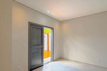 Casa &agrave; venda - 187m&sup2; - Loteamento Parque Residencial Serras de Atibaia II