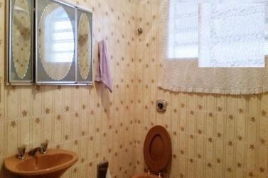 Casa &agrave; venda - 300m&sup2; - ALVIN&Oacute;POLIS