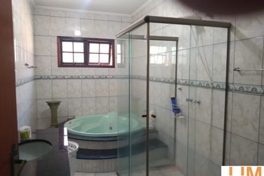 Ch&aacute;cara &agrave; venda - 473m&sup2; - Jardim Estancia Brasil