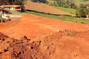 Terreno &agrave; venda - 18000m&sup2; - Bairro do Ribeir&atilde;o