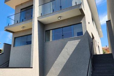Casa &agrave; venda - 150m&sup2; - Jardim Jaragu&aacute;