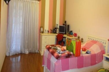 Casa &agrave; venda - 300m&sup2; - Condom&iacute;nio Shambala I