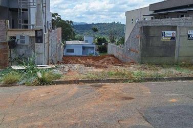 Terreno &agrave; venda - 400m&sup2; - Jardim dos Pinheiros