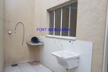 Casa &agrave; venda - 80m&sup2; - Residencial Guaruj&aacute;