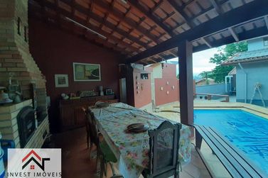 Casa para alugar - 211m&sup2; - Jardim do Lago