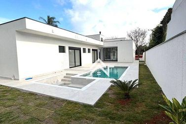 Casa &agrave; venda - 240m&sup2; - Retiro Recanto Tranquilo
