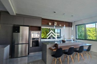Casa &agrave; venda - 560m&sup2; - Condom&iacute;nio Vale das &Aacute;guas