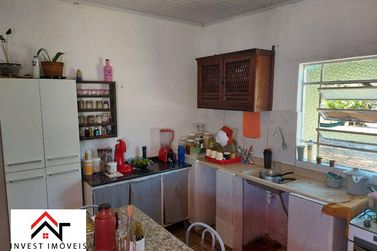 Casa &agrave; venda - 300m&sup2; - Vit&oacute;ria R&eacute;gia