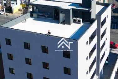 Apartamento &agrave; venda - 64m&sup2; - Centro