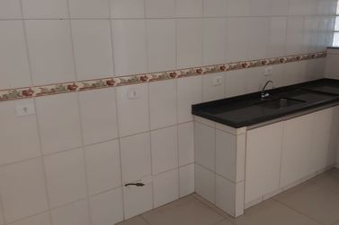 Apartamento para alugar - 80m&sup2; - ALVIN&Oacute;POLIS
