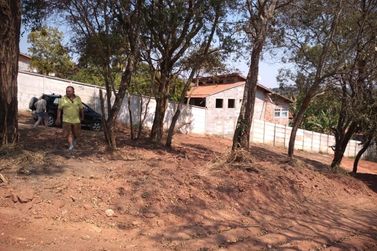 Terreno &agrave; venda - 1000m&sup2; - Vit&oacute;ria R&eacute;gia