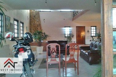 Casa para alugar - 450m&sup2; - Country R. F&eacute;lix