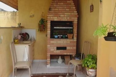 Casa &agrave; venda - 250m&sup2; - Alvin&oacute;polis