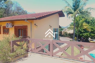Casa &agrave; venda - 150m&sup2; - Ch&aacute;caras Brasil