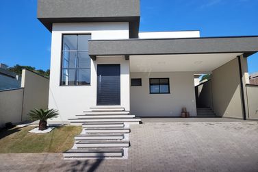 Casa &agrave; venda - JARDIM DOS PINHEIROS