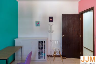 Casa &agrave; venda - 219m&sup2; - Jardim dos Pinheiros
